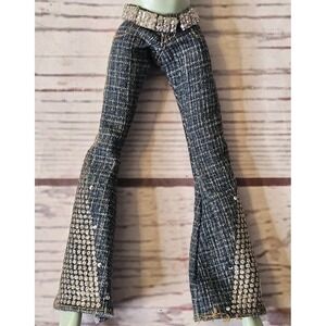 FASHION Bratz 10" Girl Doll FOREVER DIAMONDZ CLOTH CLOE BLUE SPARKLE JEANS/BELT